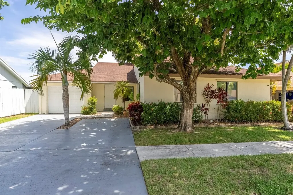 11467 Clear Creek Place Boca Raton FL 33428