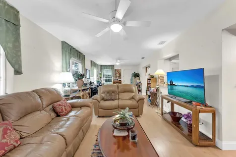 4920 NW 55th Street Tamarac FL 33319
