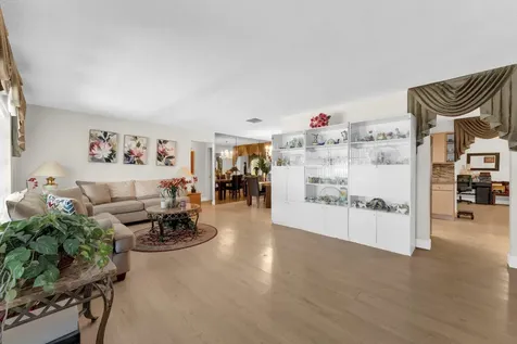 4920 NW 55th Street Tamarac FL 33319