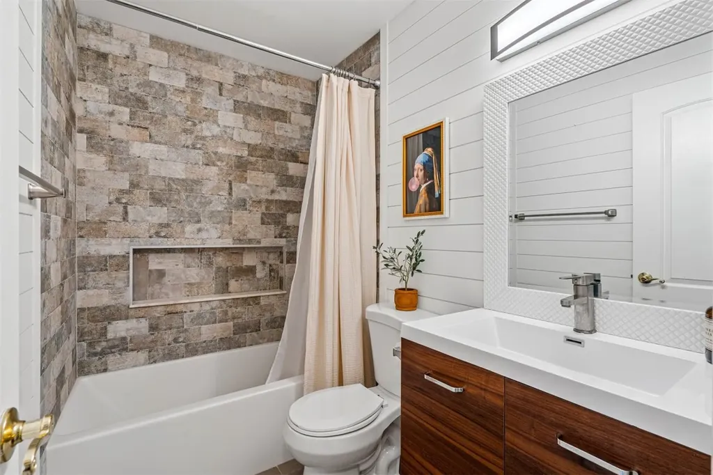 8 Governors Court Palm Beach Gardens FL 33418