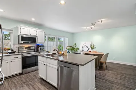 8 Governors Court Palm Beach Gardens FL 33418