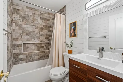 8 Governors Court Palm Beach Gardens FL 33418