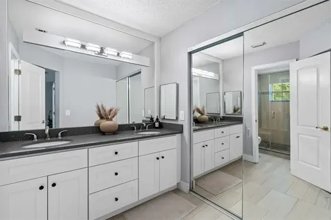 8 Governors Court Palm Beach Gardens FL 33418