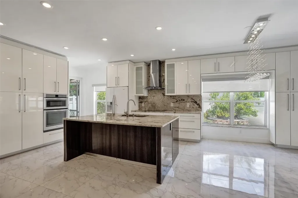 4053 NW 61st Terrace Coral Springs FL 33067