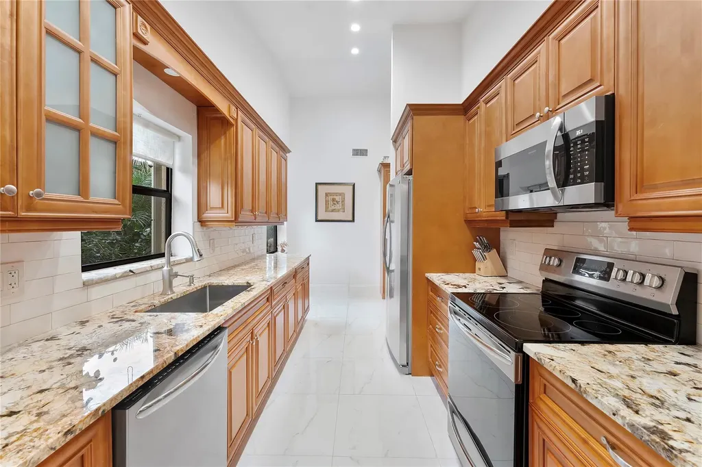 2531 Blue Sage Avenue Coconut Creek FL 33063