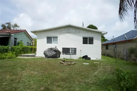 11150 Peachtree Drive Miami FL 33161