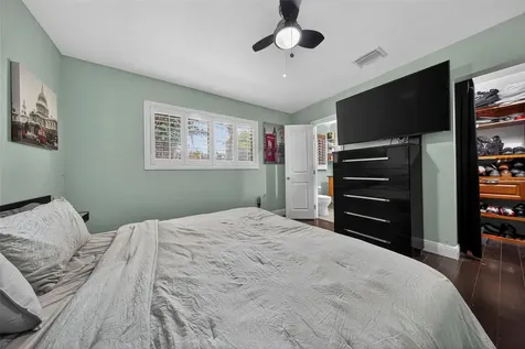 2115 NE 15th Avenue Wilton Manors FL 33305