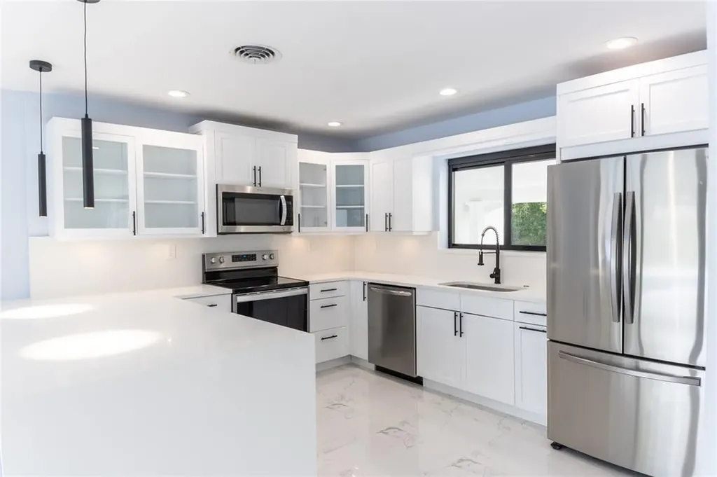 737 SW 7th Street Boca Raton FL 33486