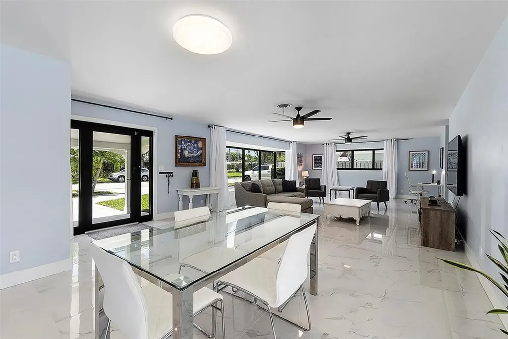 737 SW 7th Street Boca Raton FL 33486