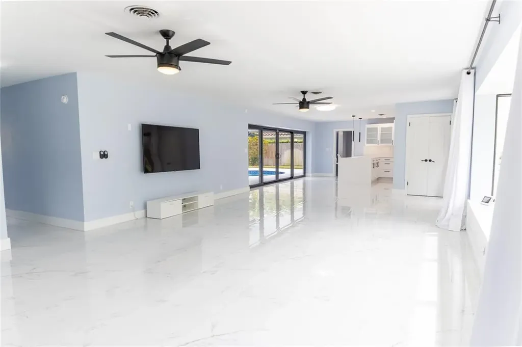 737 SW 7th Street Boca Raton FL 33486