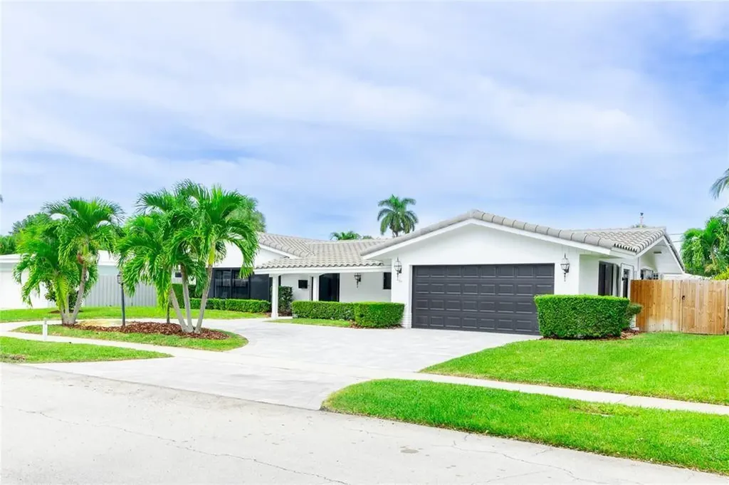 737 SW 7th Street Boca Raton FL 33486
