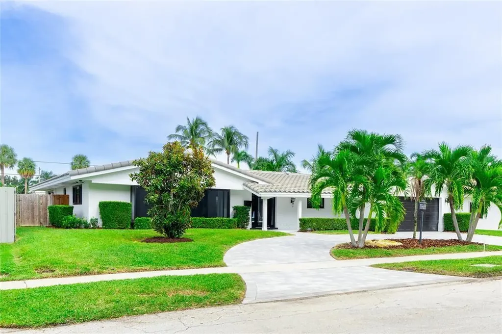 737 SW 7th Street Boca Raton FL 33486
