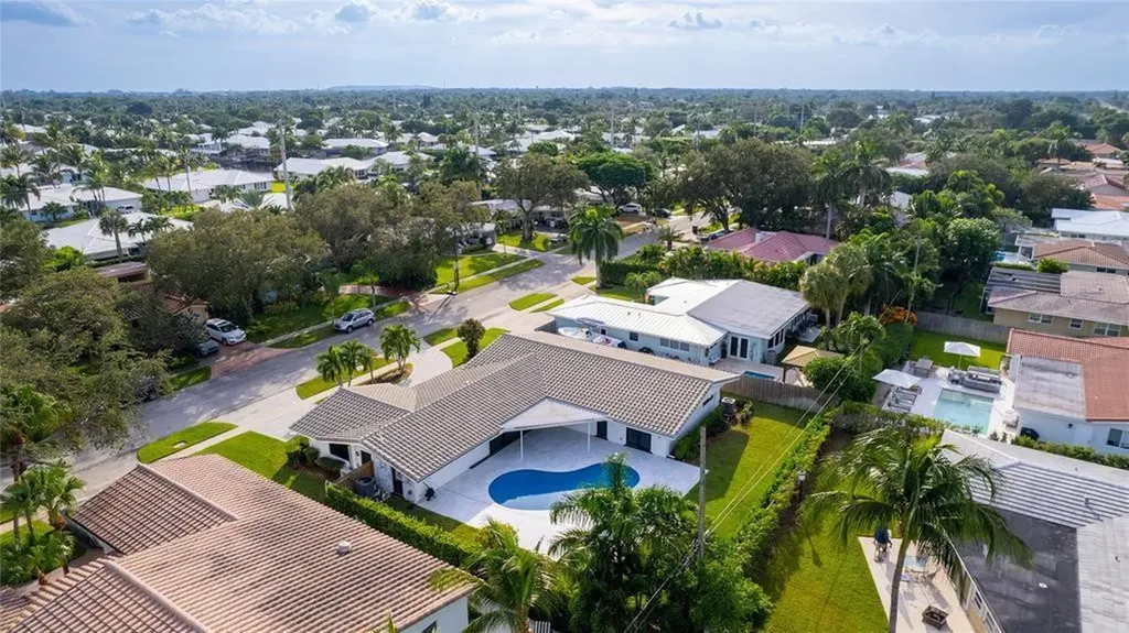 737 SW 7th Street Boca Raton FL 33486