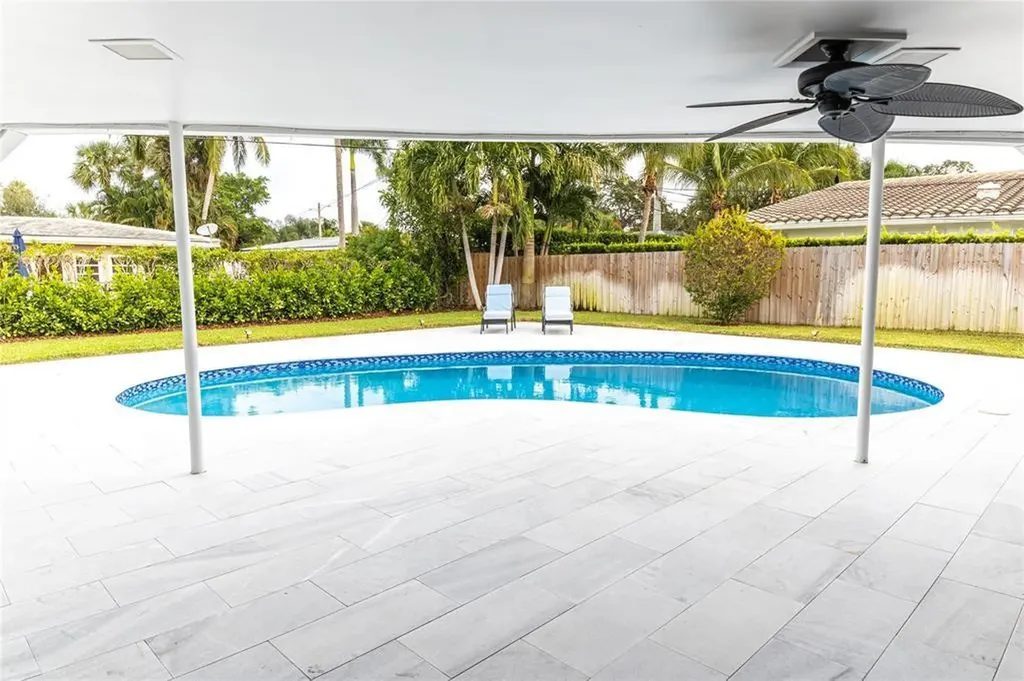 737 SW 7th Street Boca Raton FL 33486