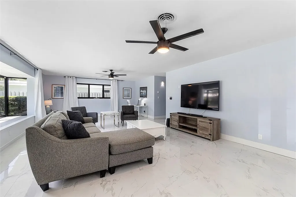 737 SW 7th Street Boca Raton FL 33486
