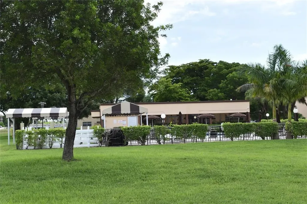 9001 Sunrise Lakes Boulevard Sunrise FL 33322
