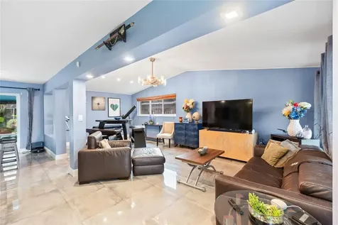 2501 NW 8th Avenue Wilton Manors FL 33311