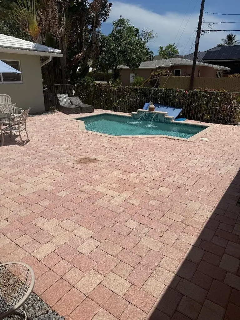 1710 NE 8 Street Fort Lauderdale FL 33304