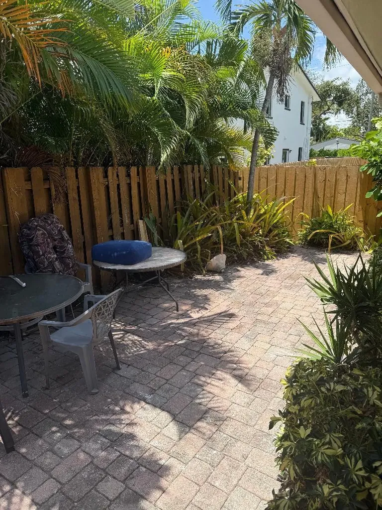 1710 NE 8 Street Fort Lauderdale FL 33304