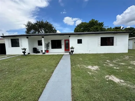 3041 NW 185th Terrace Miami Gardens FL 33056