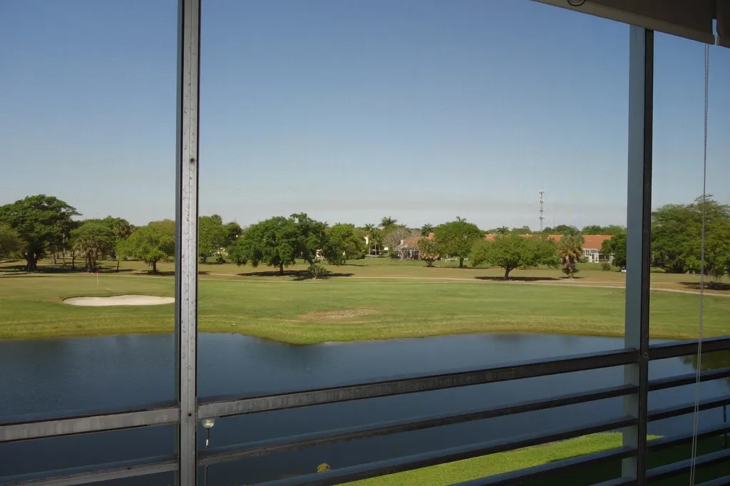 3507 Oaks Way Pompano Beach FL 33069