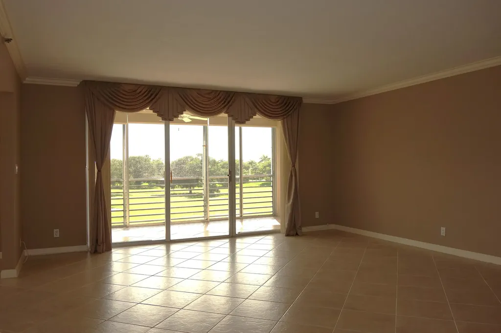 3507 Oaks Way Pompano Beach FL 33069