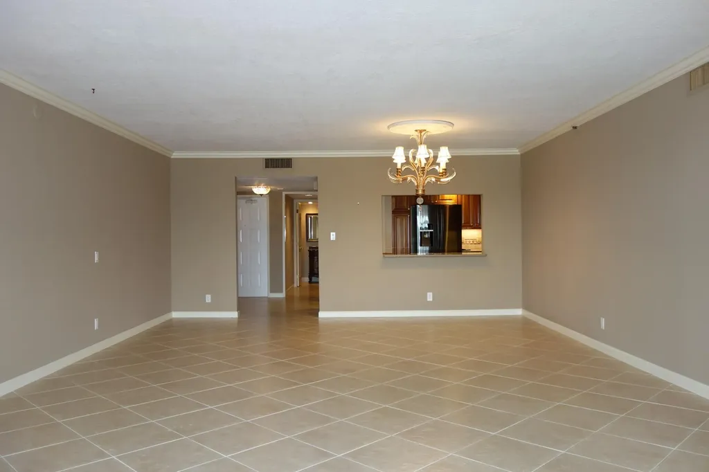 3507 Oaks Way Pompano Beach FL 33069