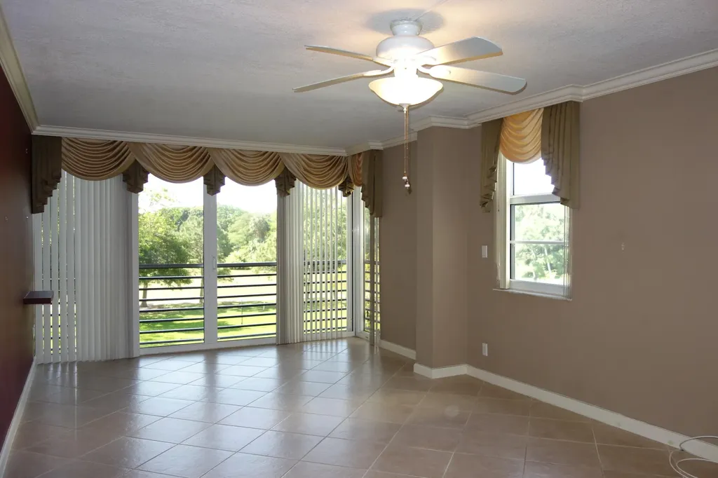 3507 Oaks Way Pompano Beach FL 33069