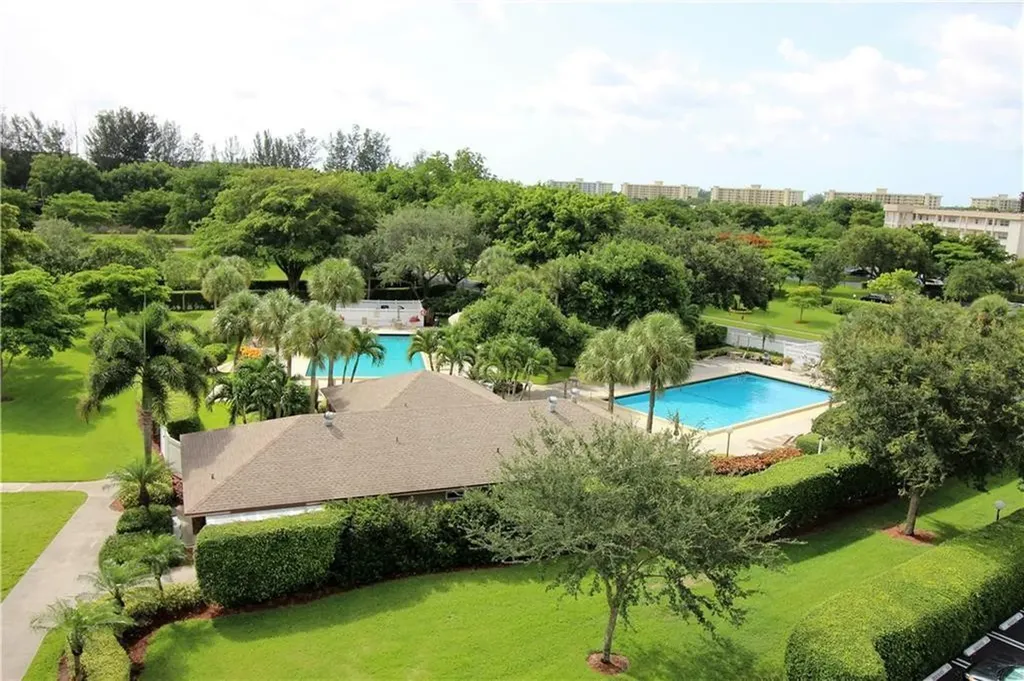 3507 Oaks Way Pompano Beach FL 33069