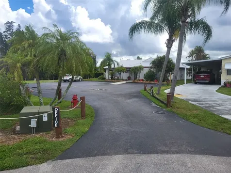 803 & 805 & 805 Big Branch Lane Moore Haven FL 33471