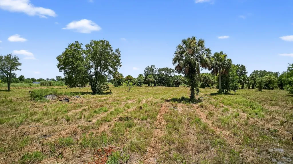 Xx Xx Bedu Court Loxahatchee FL 33470