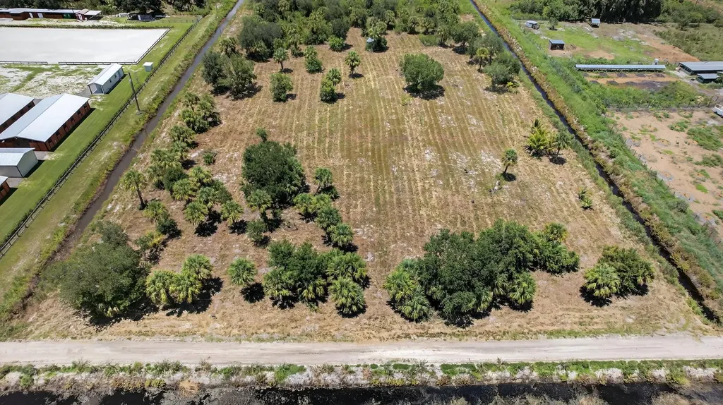 Xx Xx Bedu Court Loxahatchee FL 33470