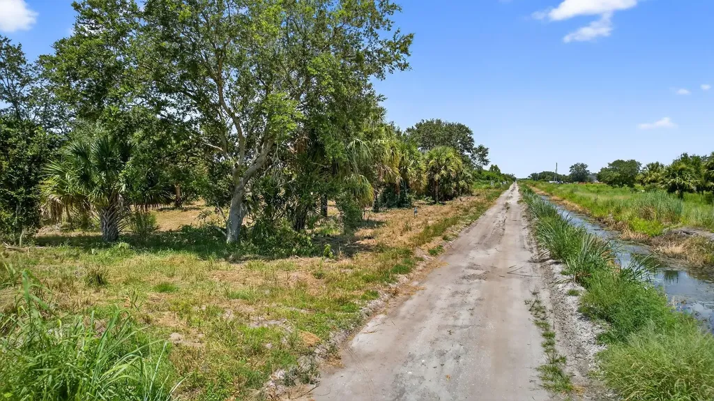 Xx Xx Bedu Court Loxahatchee FL 33470