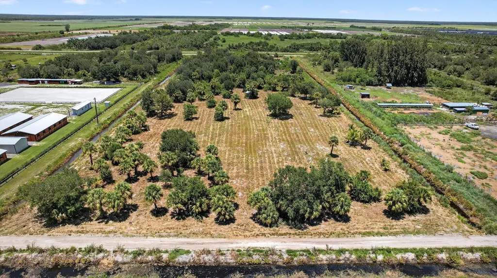 Xx Xx Bedu Court Loxahatchee FL 33470