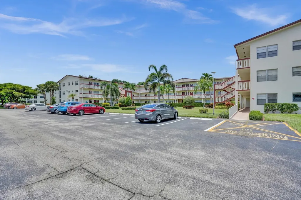 342 Brighton Boca Raton FL 33434