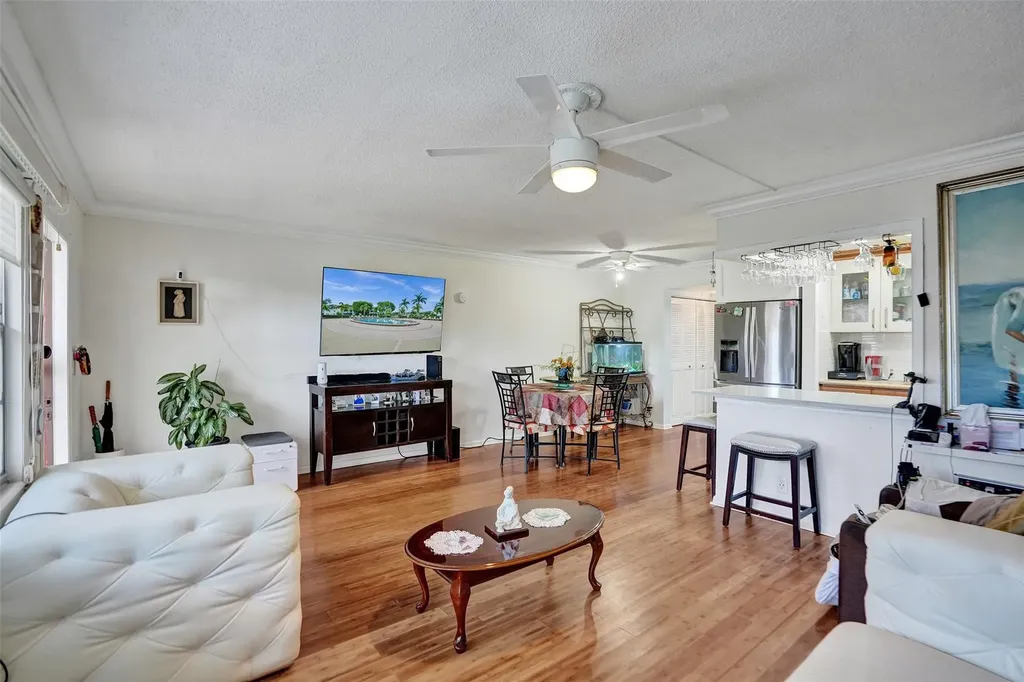 342 Brighton Boca Raton FL 33434