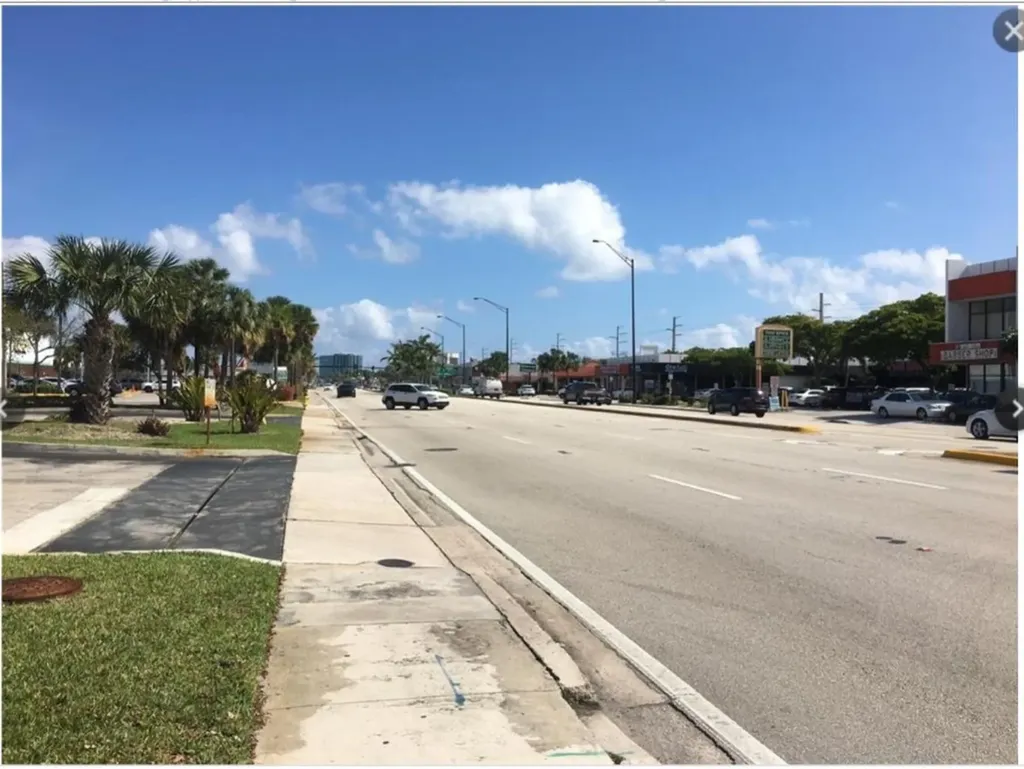 1361 E Commercial Boulevard Oakland Park FL 33334