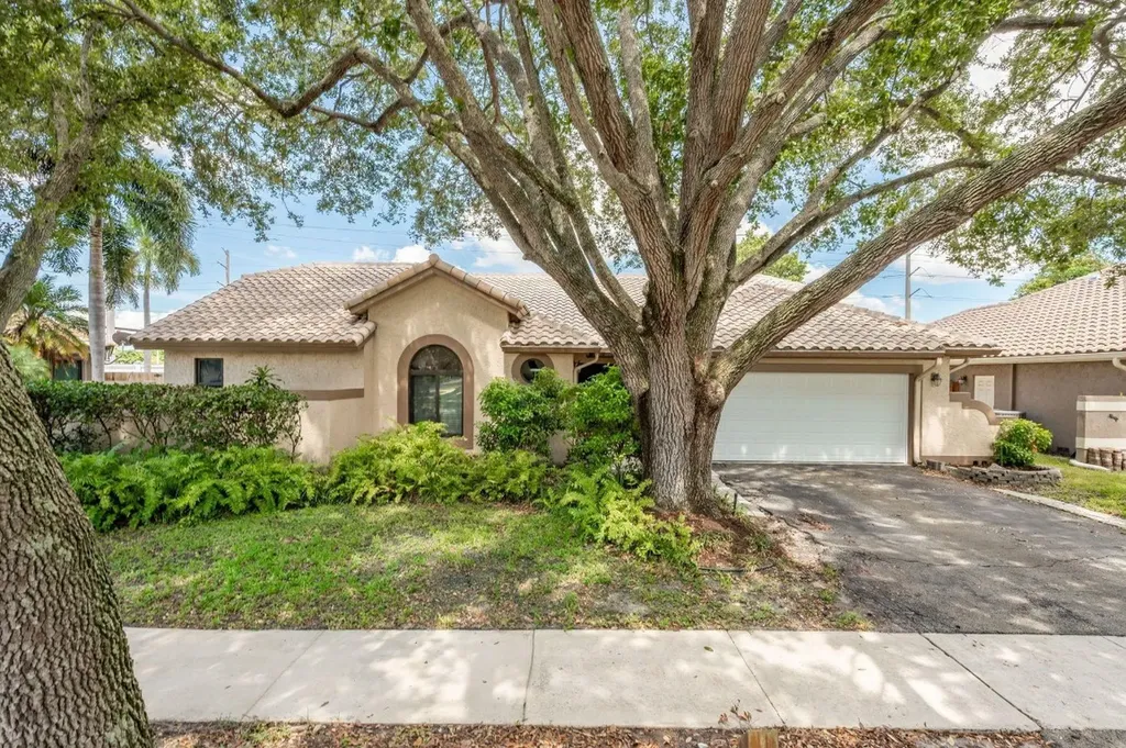 1821 NW 111th Avenue Plantation FL 33322