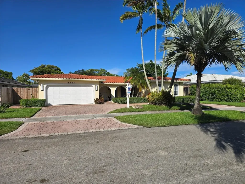 3661 N 52nd Avenue Hollywood FL 33021
