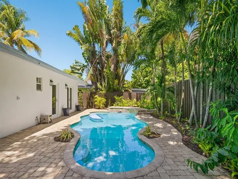 812 NW 26th Street Wilton Manors FL 33311