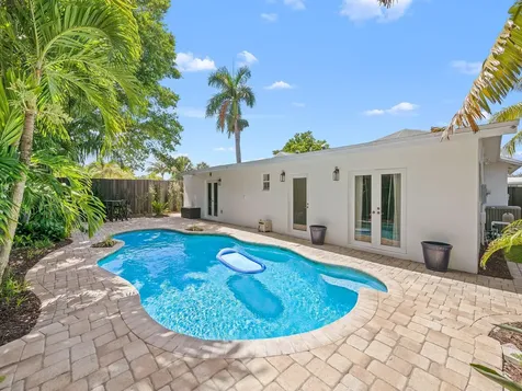 812 NW 26th Street Wilton Manors FL 33311