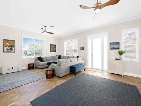 812 NW 26th Street Wilton Manors FL 33311