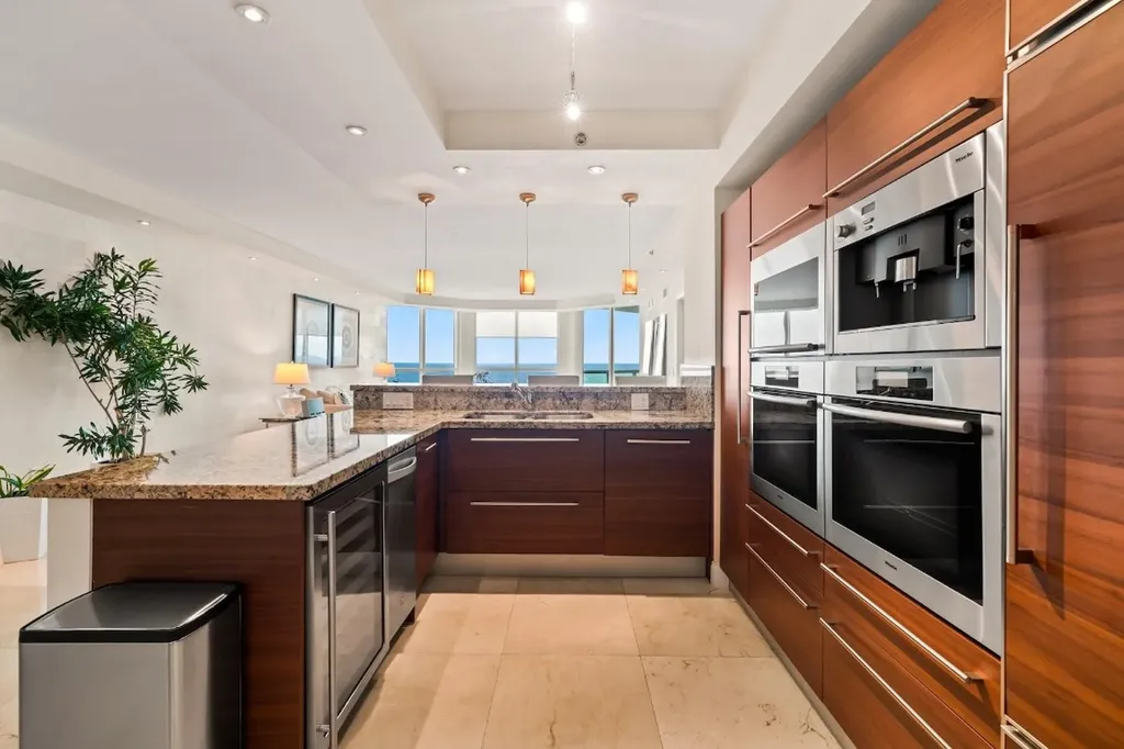 101 S Fort Lauderdale Beach Boulevard Fort Lauderdale FL 33316