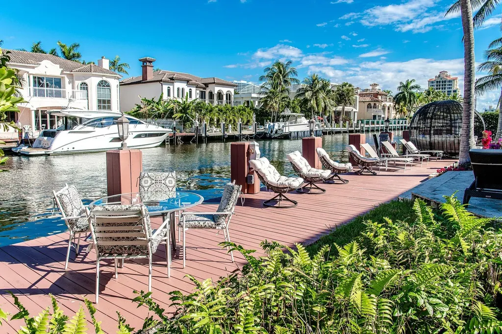 7 Pelican Drive Fort Lauderdale FL 33301