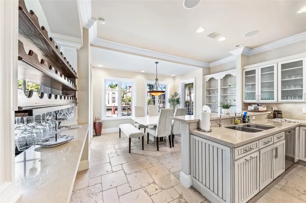 7 Pelican Drive Fort Lauderdale FL 33301