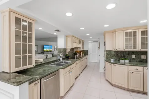4900 N Ocean Boulevard Lauderdale By The Sea FL 33308