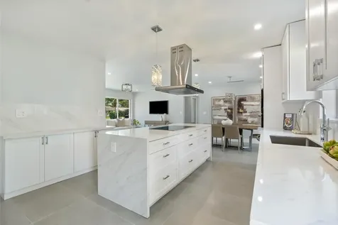 324 NE 28th Street Wilton Manors FL 33334