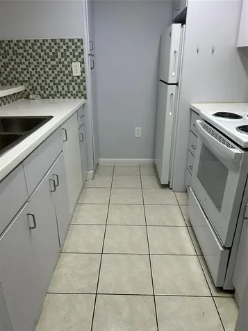 7035 NW 186th Street Hialeah FL 33015
