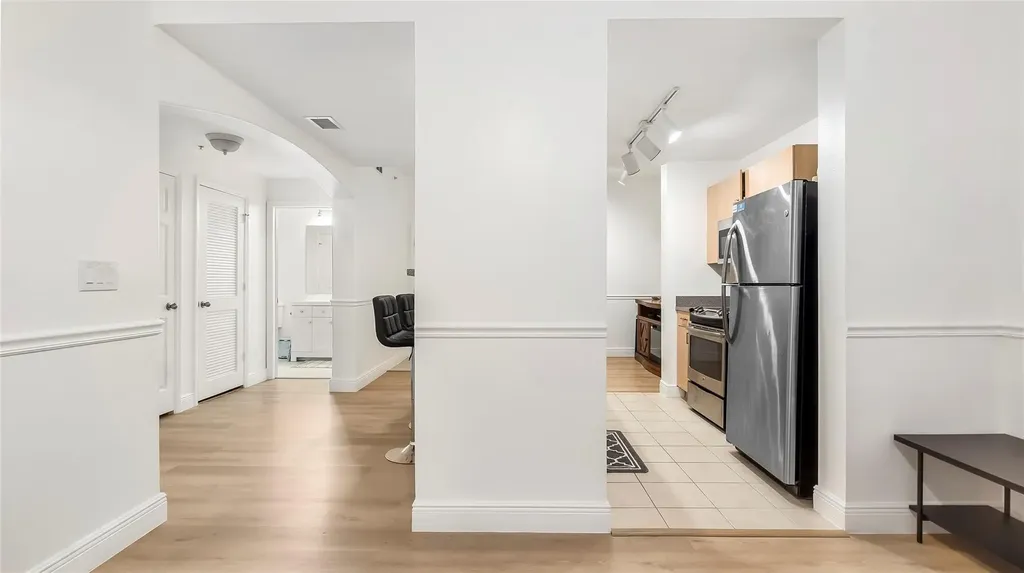 533 NE 3rd Avenue Fort Lauderdale FL 33301