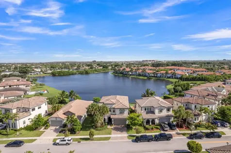 11330 SW 12th Street Pembroke Pines FL 33025